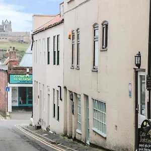 https://seahorse-whitby.yorkshirehotels.net